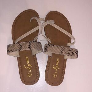 NWT Jynx snake skin sandals boutique buy